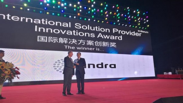 ep indra recibepremio solutions provider innovations de tm forum 2017