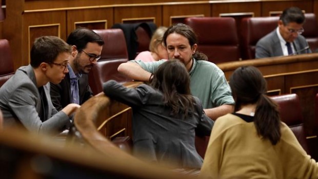 ep pablo iglesias rodeadoerrejon garzon monterobelarra