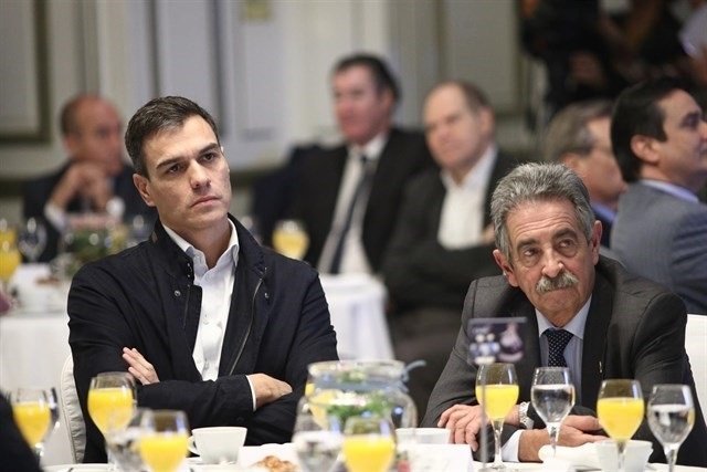 ep sanchez y revilla juntos en un foro en madrid