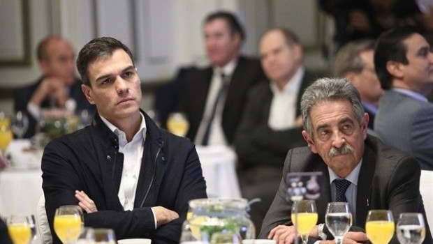 ep sanchez y revilla juntos en un foro en madrid