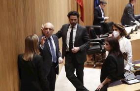ep varios miembros de la comision del congreso para la reconstruccion social y economica