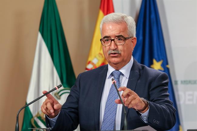 El vicepresidente de la Junta, Manuel Jiménez Barrios, en rueda de prensa | EUROPA PRESS ep vicepresidentela junta manuel jimenez barrios en ruedaprensa