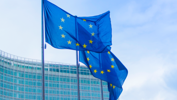 np   la comisin europea adjudica a atos un contrato en ciberseguridad por 326 millones de euros uno de los ms importantes de europa