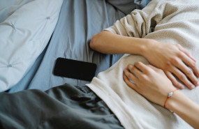 pexels eren li 7241270