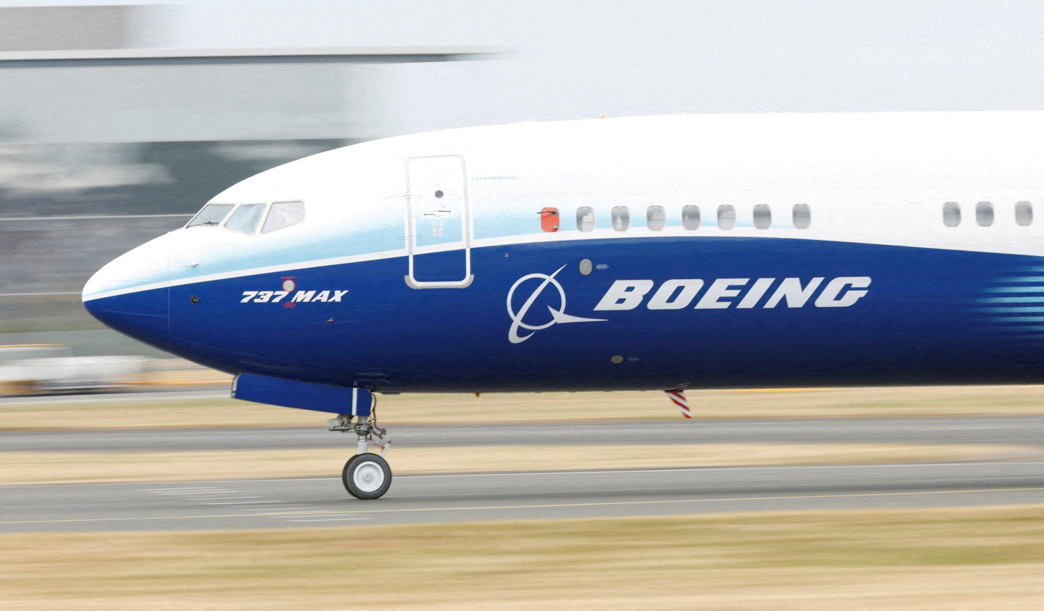 un boeing 737 max au salon aeronautique international de farnborough 20240814084138 