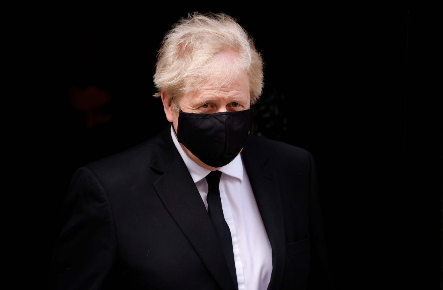 coronavirus boris johnson annule une visite prevue en inde 