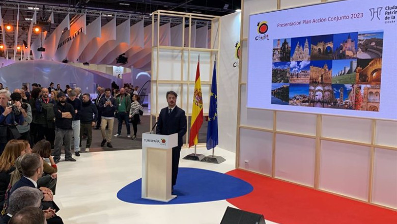 Archivo - El alcalde de La Laguna y presidente del Grupo Ciudades Patrimonio de la Humanidad de España, Luis Yeray Gutiérrez, presenta la estrategia turística del Grupo en Fitur. | AYUNTAMIENTO DE LA LAGUNA - Archivo ep archivo el alcalde de la laguna y presidente del grupo ciudades patrimonio de la humanidad de