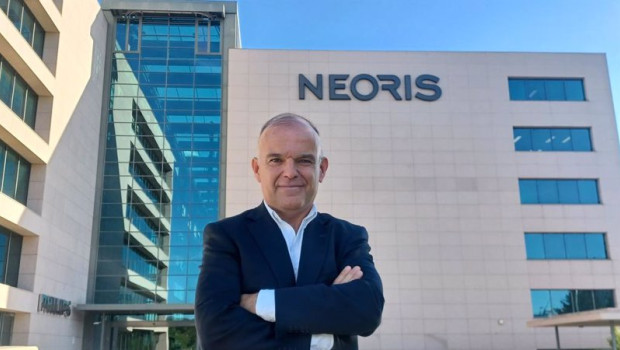 ep archivo   el nuevo director de operaciones para espana de neoris victor bravo
