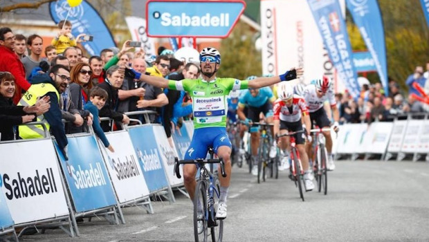 ep el ciclista julian alaphilippe deceuninck-quick step ganador de la segunda etapa de la vuelta al