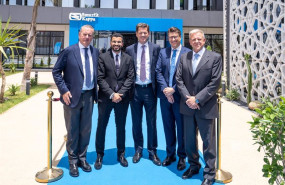 ep el director de smurfit kappa europa saverio mayer el jefe en marruecos mounir naciri el director