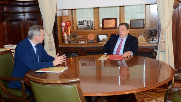 ep el ministro de agricultura pesca y alimentacion luis planas se reune con el presidente de mercasa