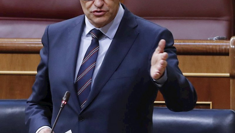 El ministro de Sanidad, Salvador Illa, en la sesión de Control en el Congreso | Pool ep el ministro de sanidad salvador illa en la sesion de control en el congreso