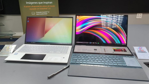 ep el ordenador asus zenbook pro duo derecha junto con el vivobook s15 izquierda