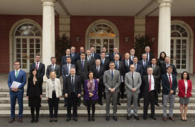 ep el presidente del gobierno pedro sanchez y la ministra de defensa margarita robles se reunen con