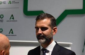 ep fernandez pacheco en el estand de la junta en expoliva