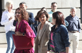 ep la ministra de hacienda en funciones maria jesus montero la vicepresidenta del gobierno en