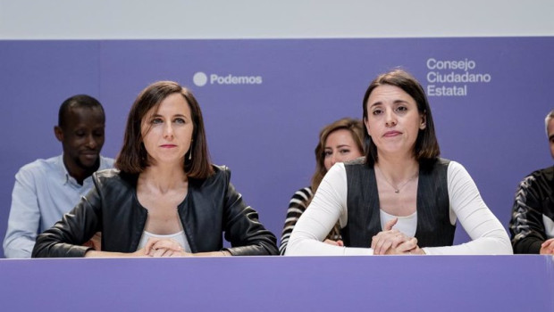 ep la secretaria general de podemos ione belarra i y la secretaria politica de podemos y candidata