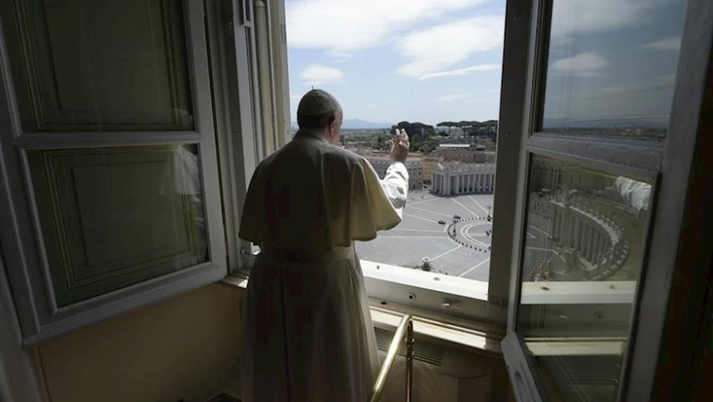 ep may 10 2020 - vatican pope francis blesses from the window of the apostolic palace overlooking an ep may 10 2020 - vatican pope francis blesses from the window of the apostolic palace overlooking an