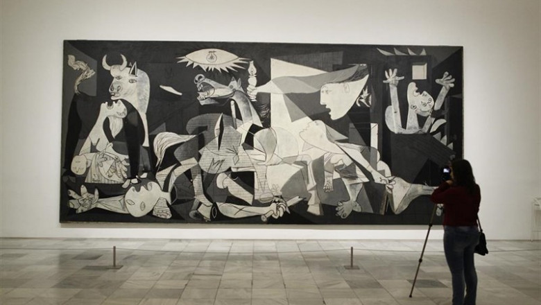 Presentación en el Museo Reina Sofía de la exposición dedicada a conmemorar el 80 aniversario del Guernica de Pablo Picasso | EUROPA PRESS - Archivo ep presentacion en el museo reina sofia de la exposicion dedicada a conmemorar el 80 aniversario del