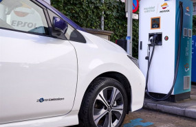 ep punto de carga fruto del acuerdo entre nissan y repsol