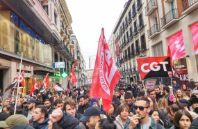 ep varios trabajadores de inditex en huelga se manifiestan por la mejora de sus condiciones