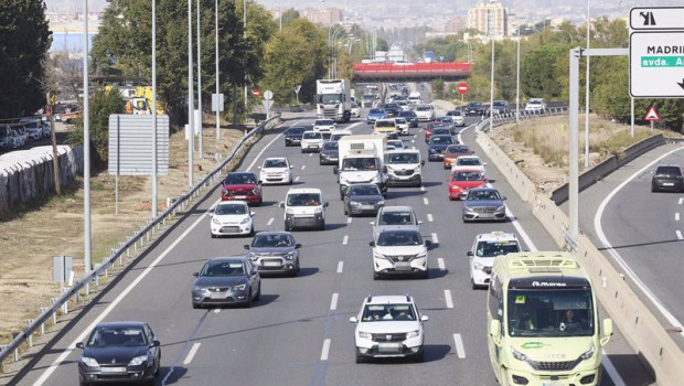 ep varios vehiculos en la a 4