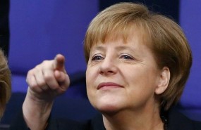 angela merkel dedo