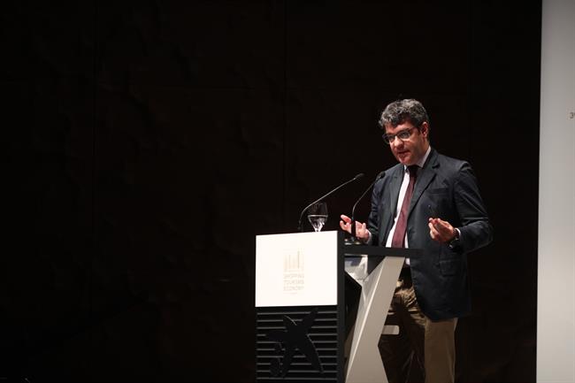ep alvaro nadal participaauditoriocaixaforumiii summit shopping