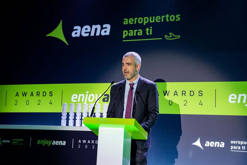 Ryanair carga contra el excesivo aumento de tarifas de Aena y amenaza con quitar rutas