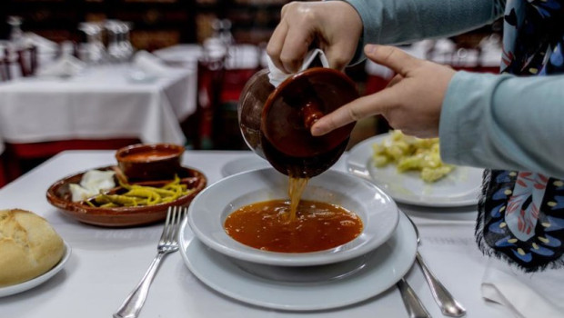 ep archivo   elaboracion del cocido madrileno al estilo tradicional