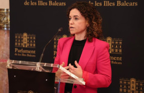 ep archivo   la consellera de hacienda y relaciones exteriores rosario sanchez interviene tras la
