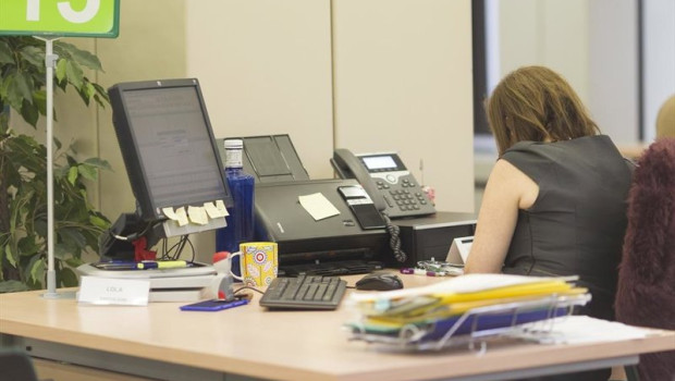 ep archivo trabajadores trabajador trabajo seguridad social oficina de empleo ep archivo trabajadores trabajador trabajo seguridad social oficina de empleo