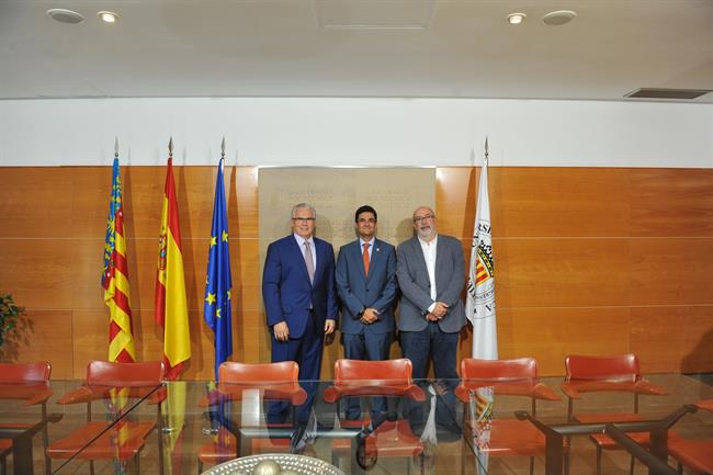 Baltasar Garzón participa en una mesa redonda en la UPV | UPV ep baltasar garzon participauna mesa redondala upv