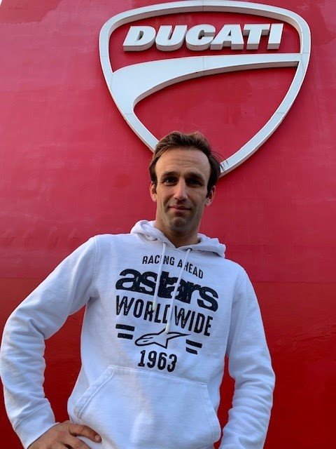 ep el piloto frances de motogp johann zarco ficha por el reale avintia racing team