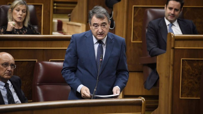 ep el portavoz del pnv en el congreso aitor esteban interviene durante una sesion de control al
