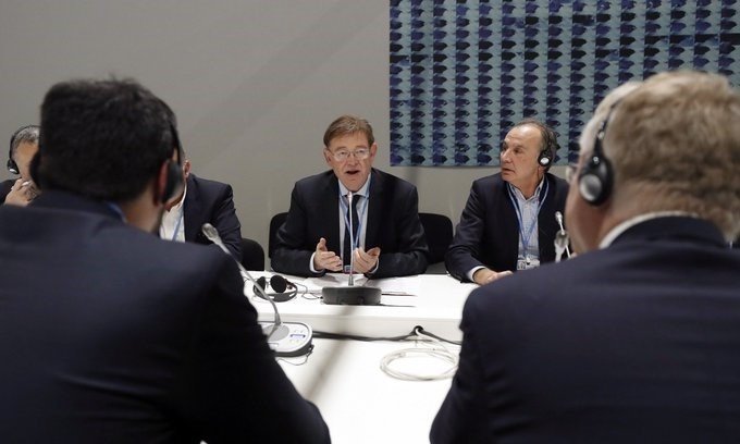 El president de la Generalitat, Ximo Puig, participa como presidente de la delegación española en el Comité Europeo de las Regiones (CdR) en la reunión que miembros de este organismo comunitario han mantenido en la COP25 | GVA ep el president de la generalitat ximo puig participa como presidente de la delegacion espanola en