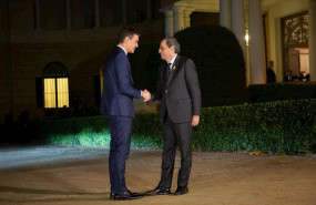 ep el presidente del gobierno pedro sanchez saluda al presidente de la generalitat quim torra antes