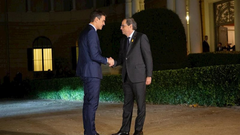 ep el presidente del gobierno pedro sanchez saluda al presidente de la generalitat quim torra antes