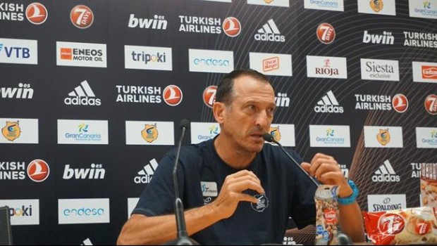 El entrenador del Herbalife Gran Canaria, Salva Maldonado | @GRANCANARIACB ep entrenadorherbalife gran canaria salva maldonado 20181109002002