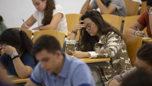ep estudiantes durante la convocatoria de septiembre del ano pasado de la selectividad en la