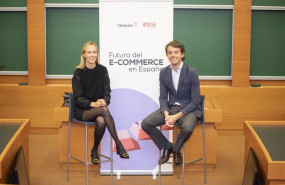 ep la directora general en espana de veepee anja brehm y el profesor de la escuela de negocios iese ep la directora general en espana de veepee anja brehm y el profesor de la escuela de negocios iese