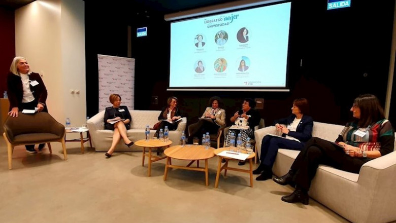 Las seis rectoras participantes en el debate puesto en marcha por la Fundación CYD sobre igualdad en las universidades españolas. | FUNDACIÓN CYD ep las seis rectoras participantes en el debate puesto en marcha por la fundacion cyd sobre igualdad