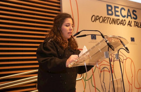ep laura alvarado alumna con discapacidad de la universidad de oviedo becada durante el discurso de