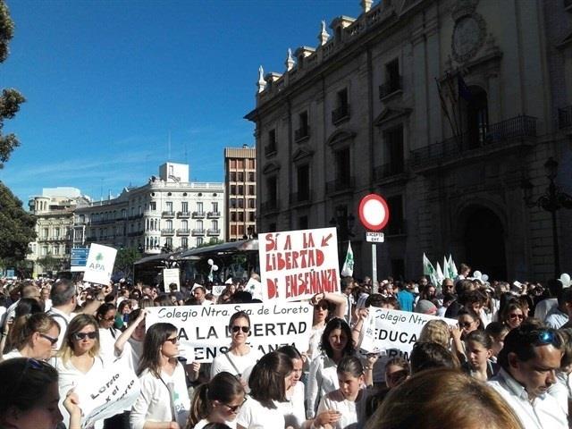 ep manifestacionfavorla educacion concertadavalncia