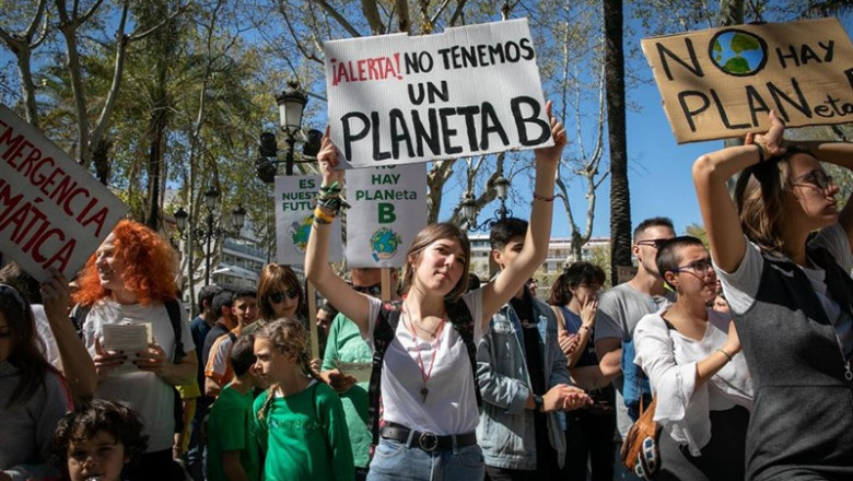 Marcha de jóvenes contra el cambio climático en Sevilla | Jesús Prieto - Europa Press - Archivo ep marcha de jovenes contra el cambio climatico bajo el lema juventud por el clima en sevilla