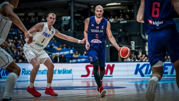 ep marko simonovic jugando con serbia