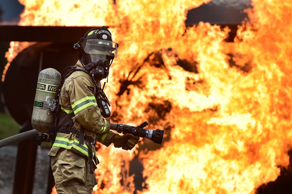 Bombero. firefighter 1717918 960 720