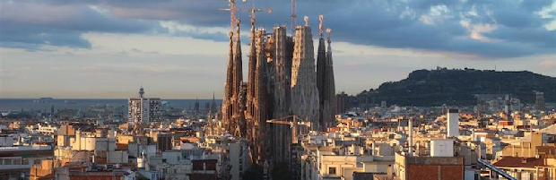 barcelona portada sagrada familia