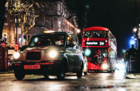 dl city of london square mile financial district ftse stock market trading black cab taxi red double decker bus night winter wet weather unsplash