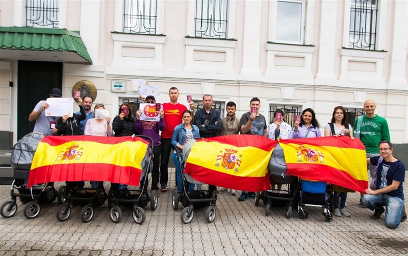 ep concentracion de familias espanolas con bebes por gestacion subrogada